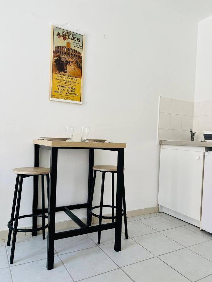 Studio Le 2, Free Parking, Free Wifi, Transports Apartment นีมส์ ภายนอก รูปภาพ